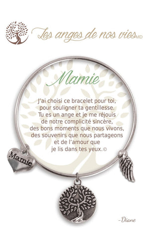 Open image in slideshow, Mamie: Charm Bracelet
