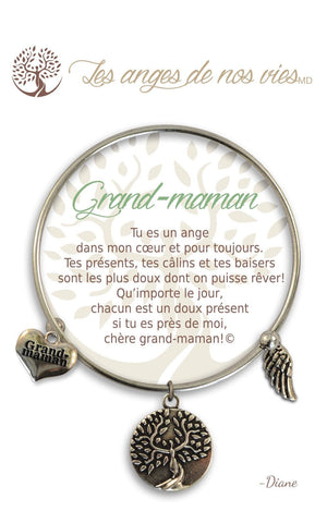 Open image in slideshow, Grand-maman: Charm Bracelet
